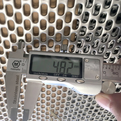 Πίνακες οθόνης Ακουστική διάτρητη συλλογή Πίνακας απορρόφησης ήχου Μεταλλικό με επικαλυμμένο με σκόνη φινίρισμα