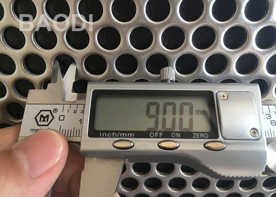 Ανοξείδωτο 304 διατρυπημένο 316L πλέγμα γύρω από την τρύπα 1m X 2m